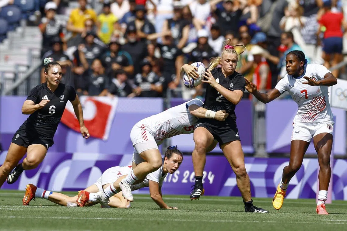 Rugby sevens-Second-half surge sends New Zealand into final after ...