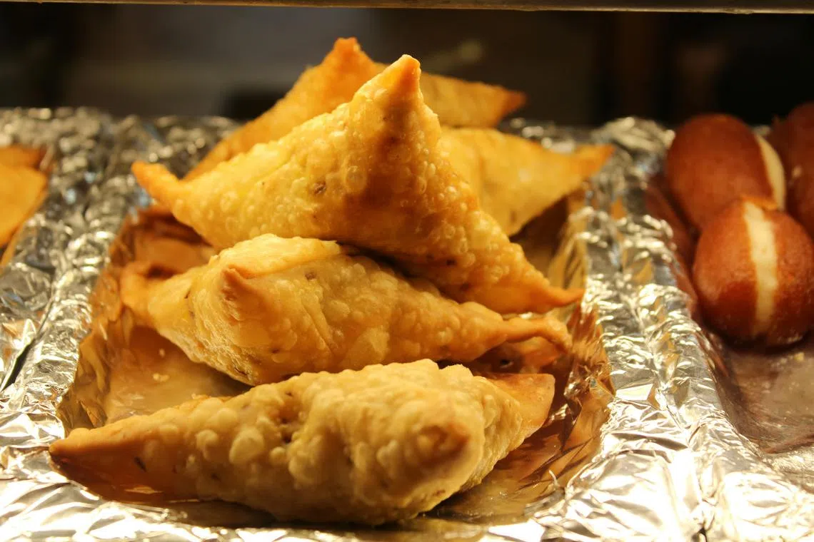 Samosas – pockets of meat or vegetable filling cooked inside a blanket of deep-fried pastry – are a mainstay of Indian snack cuisine.