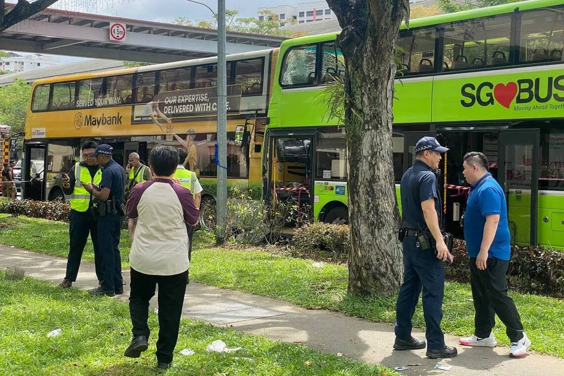 Two double-decker buses were involved in a traffic accident near Block 425, Jurong West Avenue 1 on the morning of Dec 14.