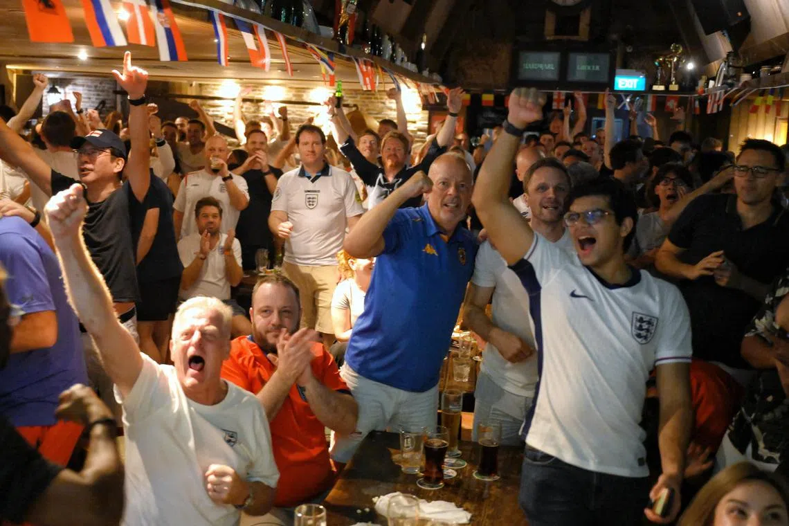 English fans
