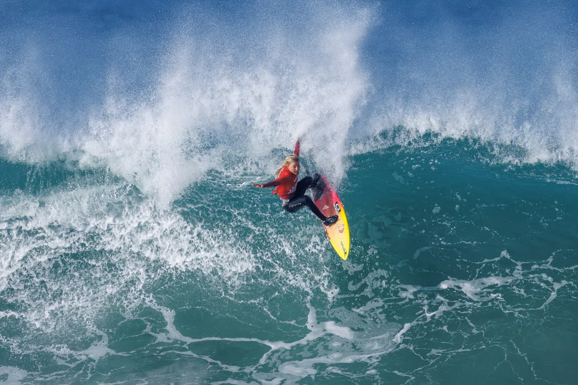 Brooks takes three-peat at Trestles Pro; Pupo claims men's win for Brazil