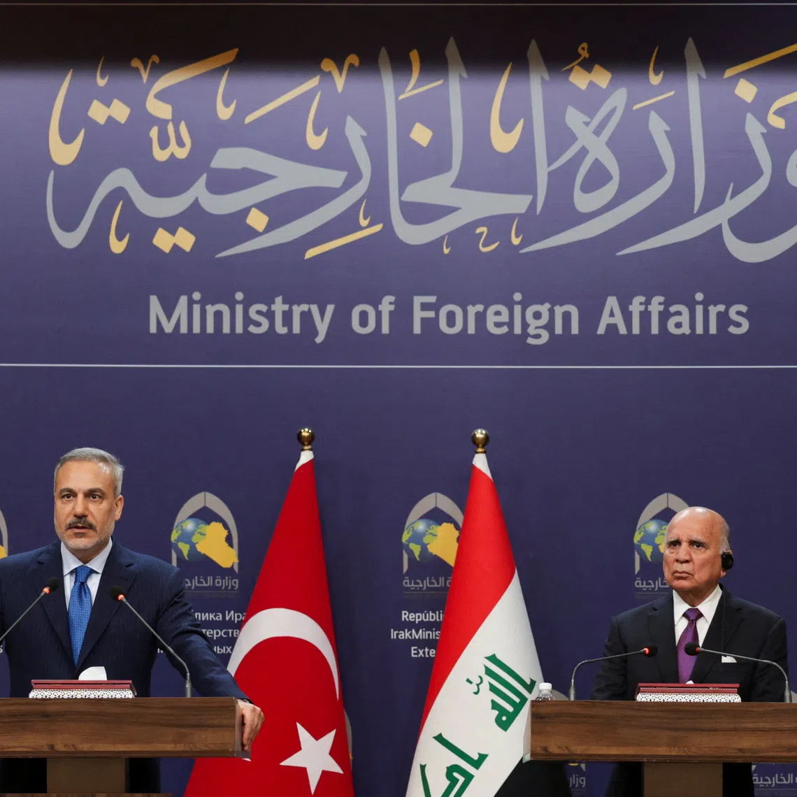 Turkish Foreign Minister Hakan Fidan and Iraqi Foreign Minister Fuad Hussein attend a press conference in Baghdad, Iraq November 2, 2025. REUTERS/Ahmed Saad