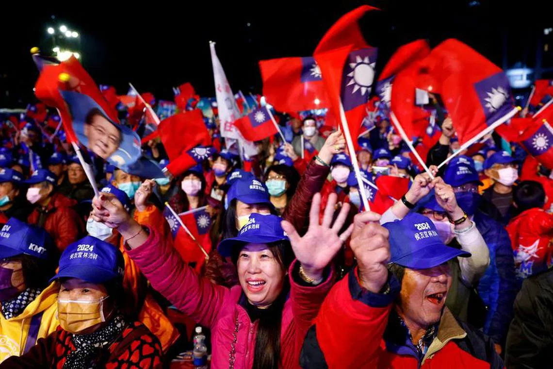 Supporters of Hou Yu-ih, a candidate for Taiwan's presidency from the main opposition party Kuomintang (KMT) attend a campaign event in Keelung, Taiwan January 4, 2024. REUTERS/Ann Wang
