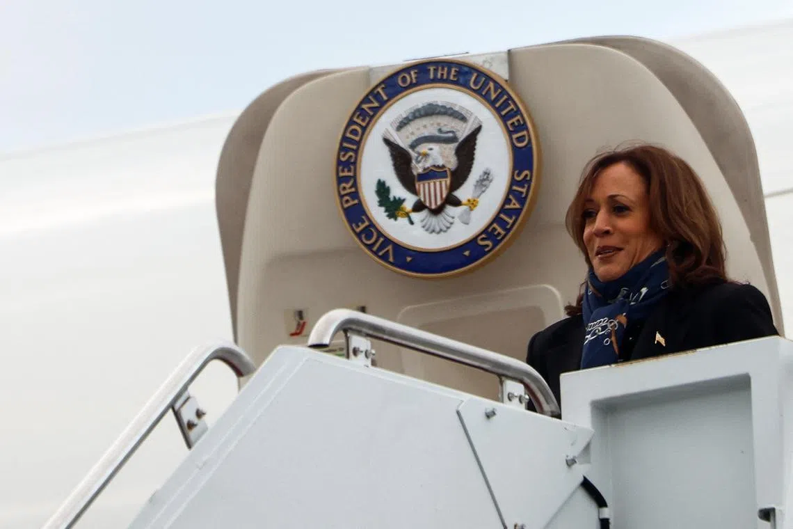 Democratic presidential nominee and U.S. Vice President Kamala Harris arrives at Erie International Airport ahead of a campaign rally, in Erie, Pennsylvania, U.S., October 14, 2024. REUTERS/Evelyn Hockstein