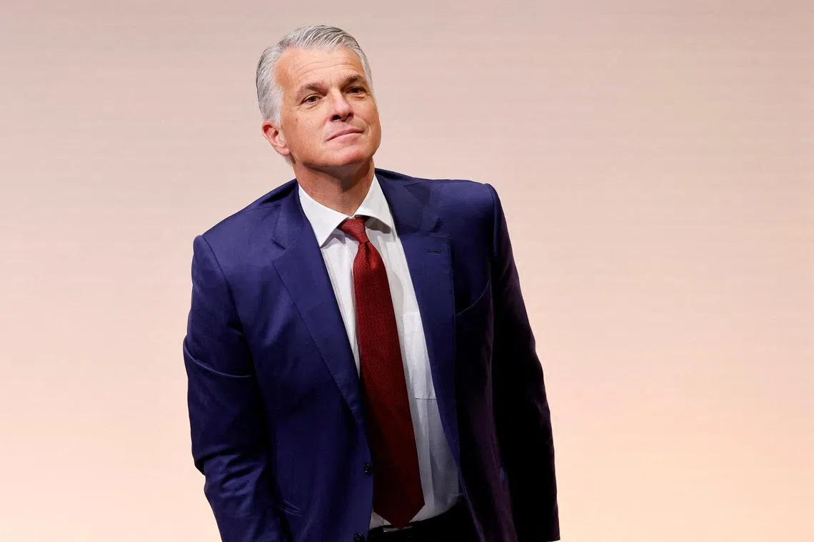 In his first communication to Credit Suisse staff after taking over as UBS CEO, Sergio Ermotti said there would be “change and hard decisions” ahead. 