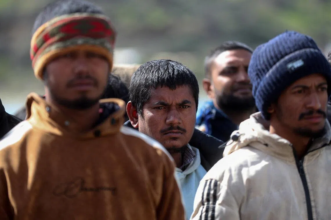 EU lawmakers back ‘return hubs’ for failed asylum-seekers