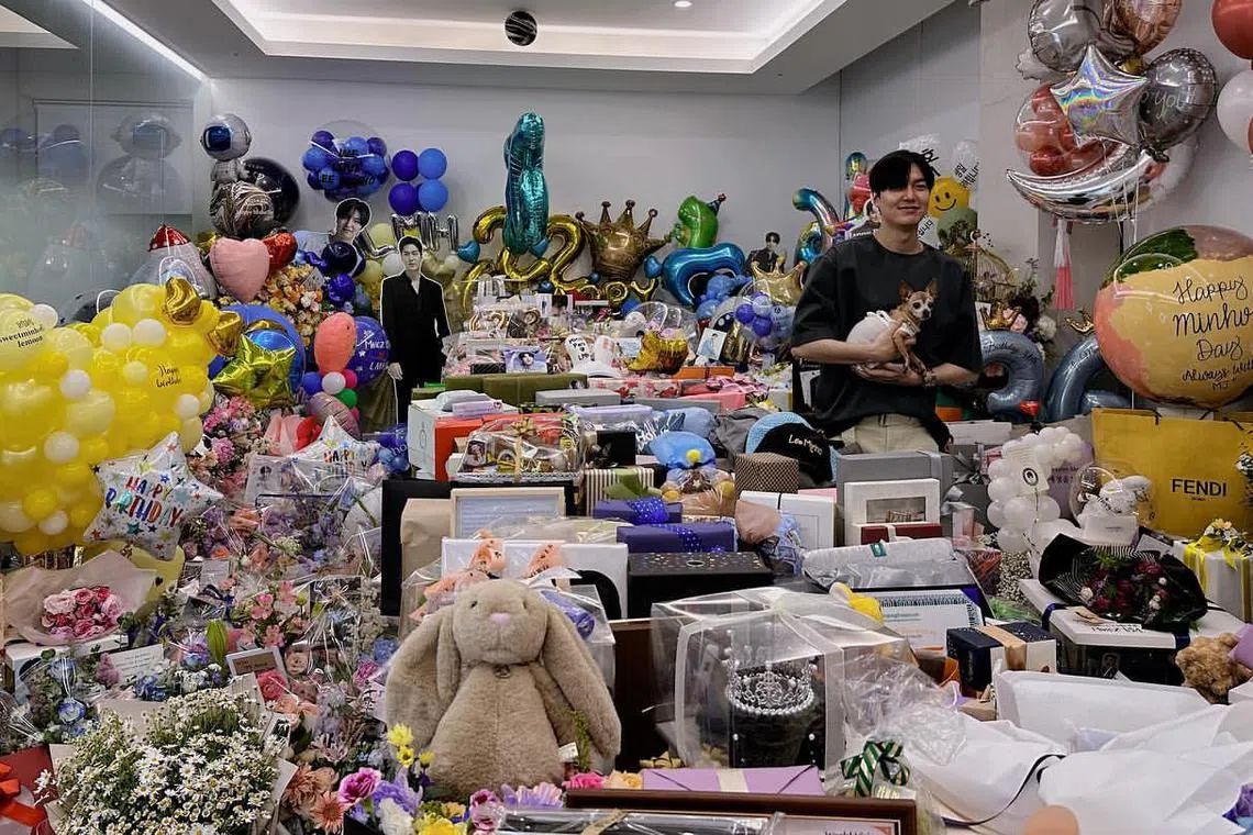 Lee Min-ho posted a video and photos of a room full of gifts on social media on June 22.