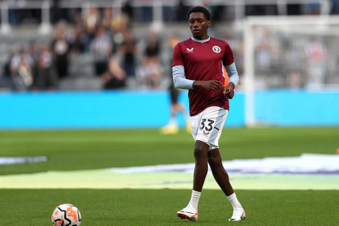 FILE PHOTO: Soccer Football - Premier League - Newcastle United v Aston Villa  - St James' Park, Newcastle, Britain - August 12, 2023 Aston Villa's Jaden Philogene during the warm up before the match REUTERS/Scott Heppell/File Photo