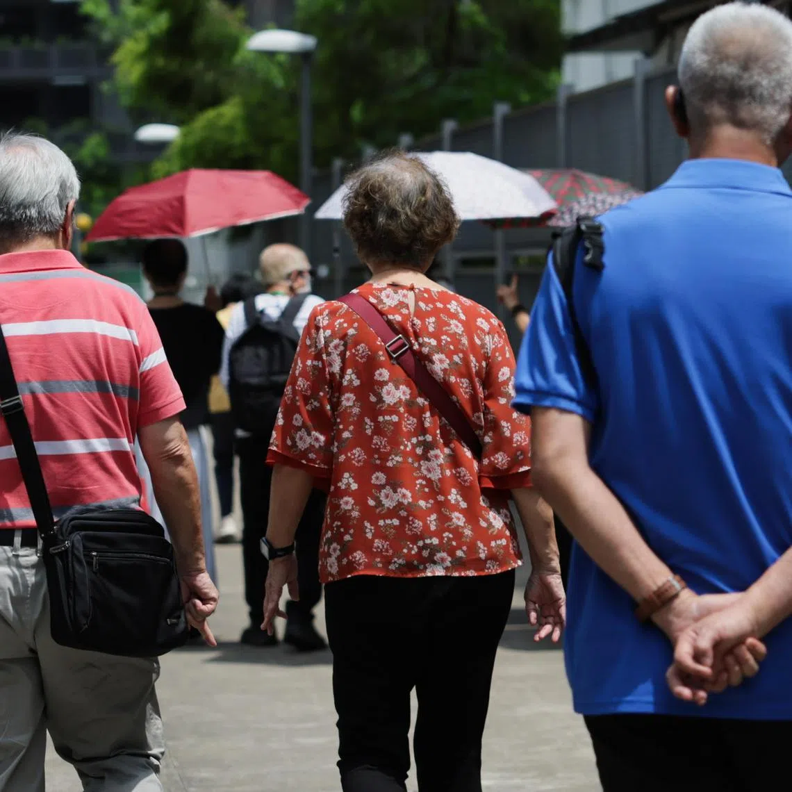 ST20240408_202446663017: Gin Tay/ pixgeneric /

Generic photo of elderly with umbrellas on a hot day in Newton, on April 8, 2024. 

Can use for stories on hot weather, seniors, ageing populations, health,