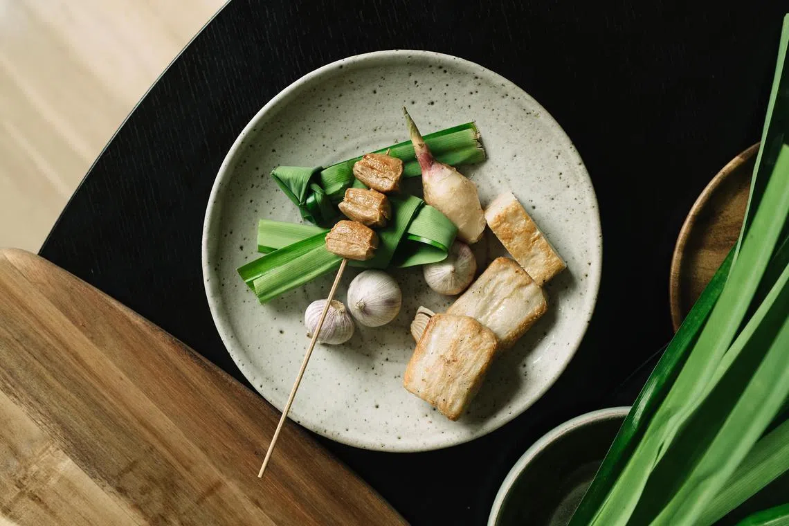 Meatiply's cultivated kampong chicken yakitori

Credit: Meatiply