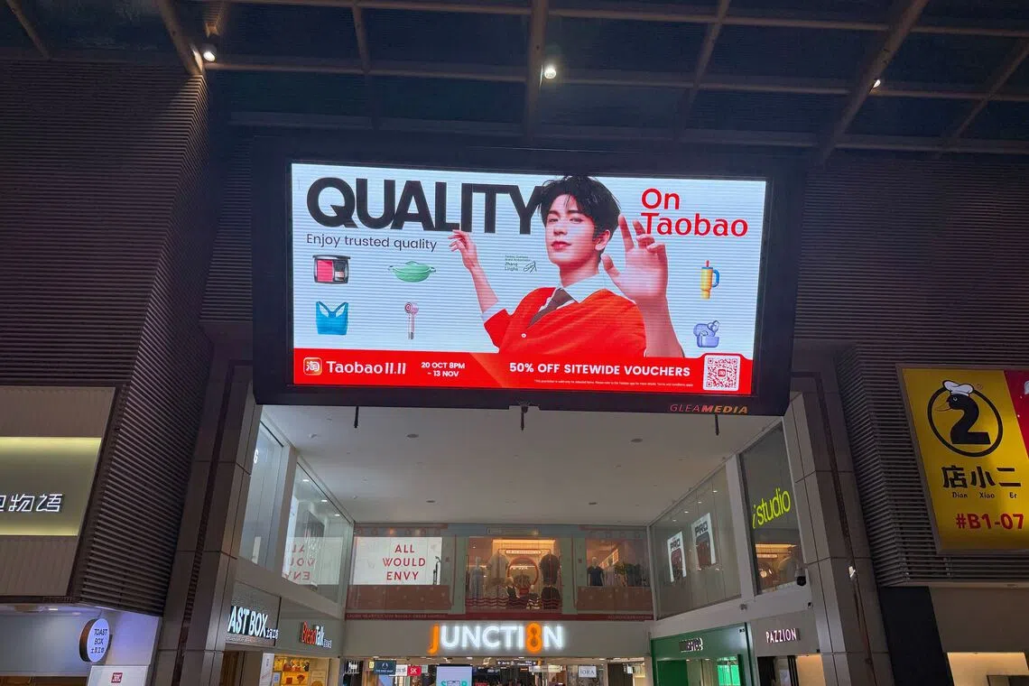Pursuit Of Jade star Zhang Linghe fronts Chinese e-commerce giant Taobao’s 11.11 sale with a shopping livestream and special merchandise, in addition to its advertising around Singapore.