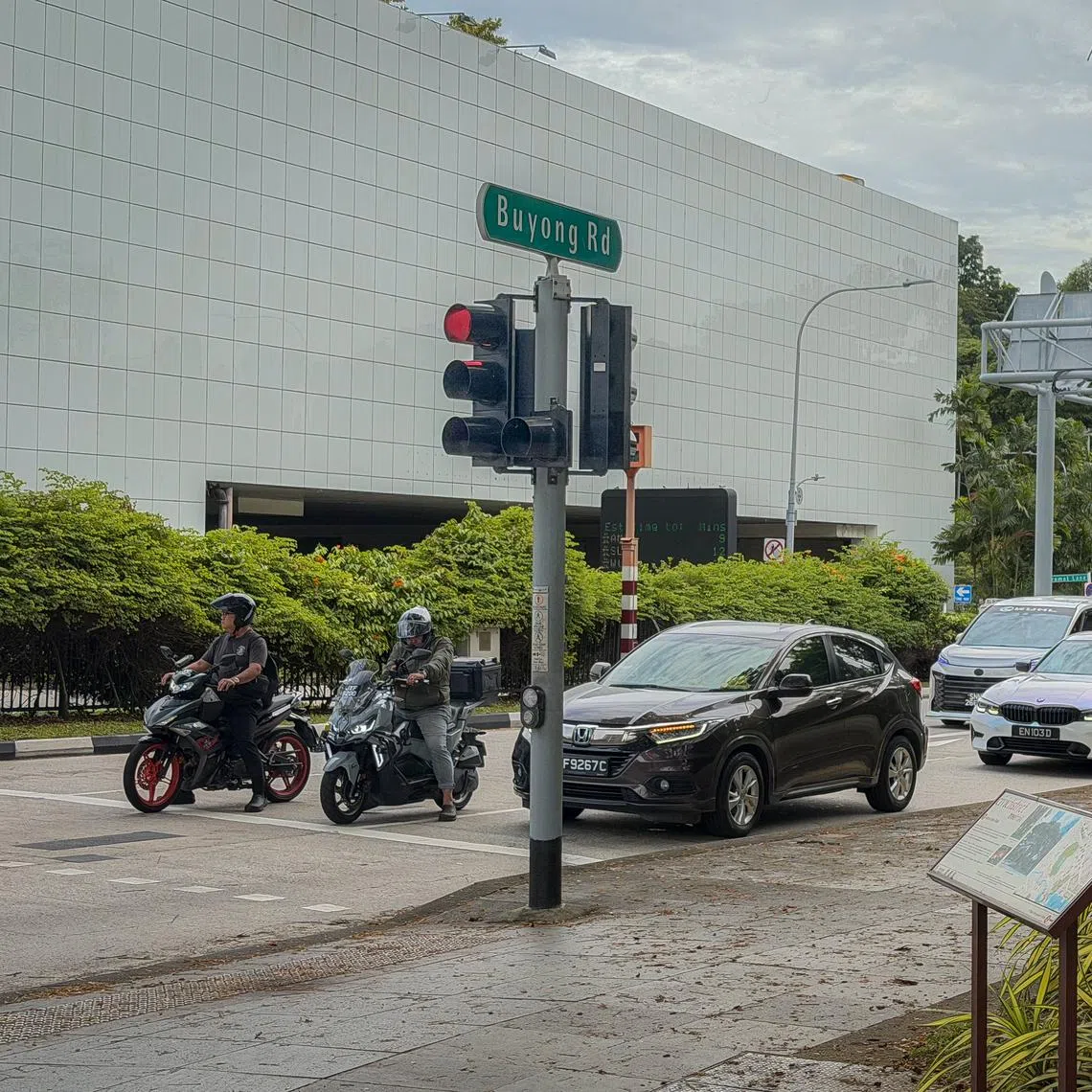 Court documents stated that the victim, who was attacked at around 3am at the junction of Buyong Road and Orchard Road, suffered injuries to his neck and the back of his head.