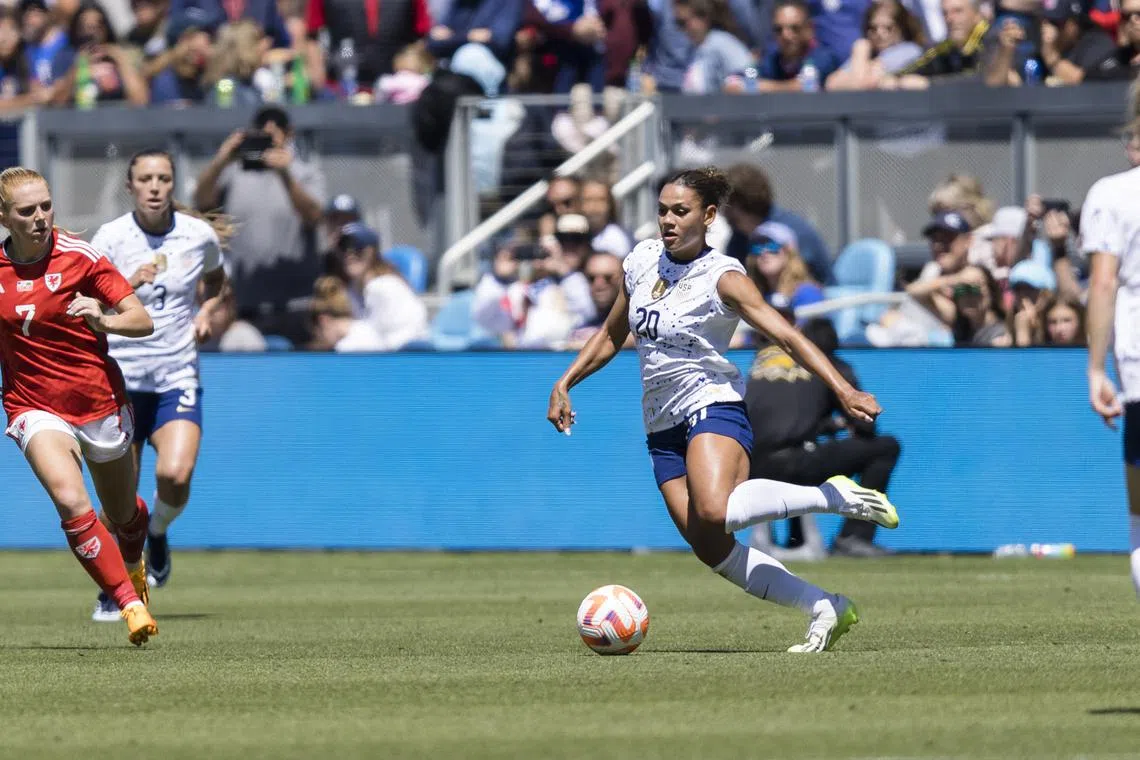 Trinity Rodman (right) injected some energy and invention into the attack and provided the breakthrough in the 76th minute.