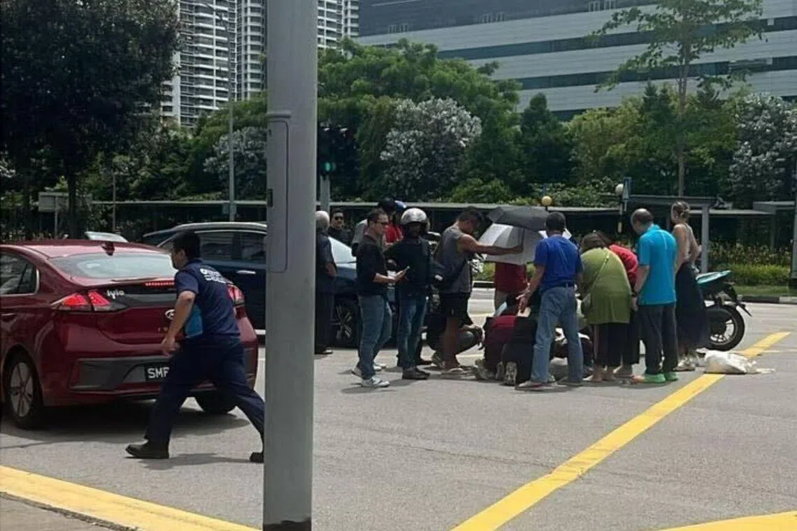The accident involved two cars and a pedestrian at the junction of Kallang Bahru and Lavender Street towards Balestier Road.
