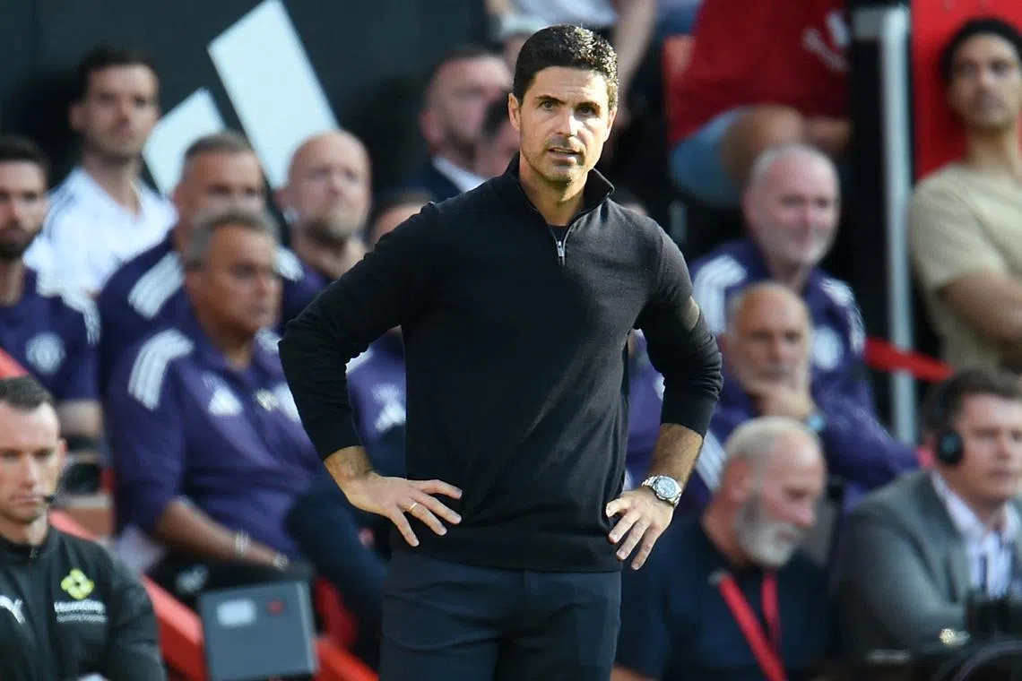 Soccer Football - Premier League - Manchester United v Arsenal - Old Trafford, Manchester, Britain - August 17, 2025 Arsenal manager Mikel Arteta REUTERS/Peter Powell