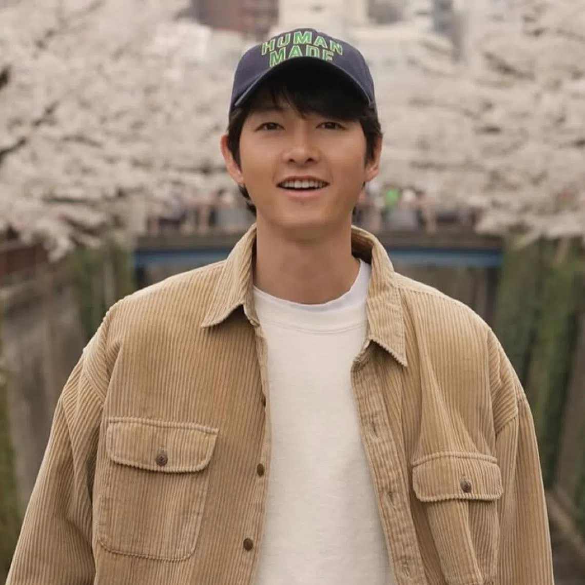 Song Joong-ki will play a flight-instructor-turned air traffic controller in new rom-com Love Cloud.
