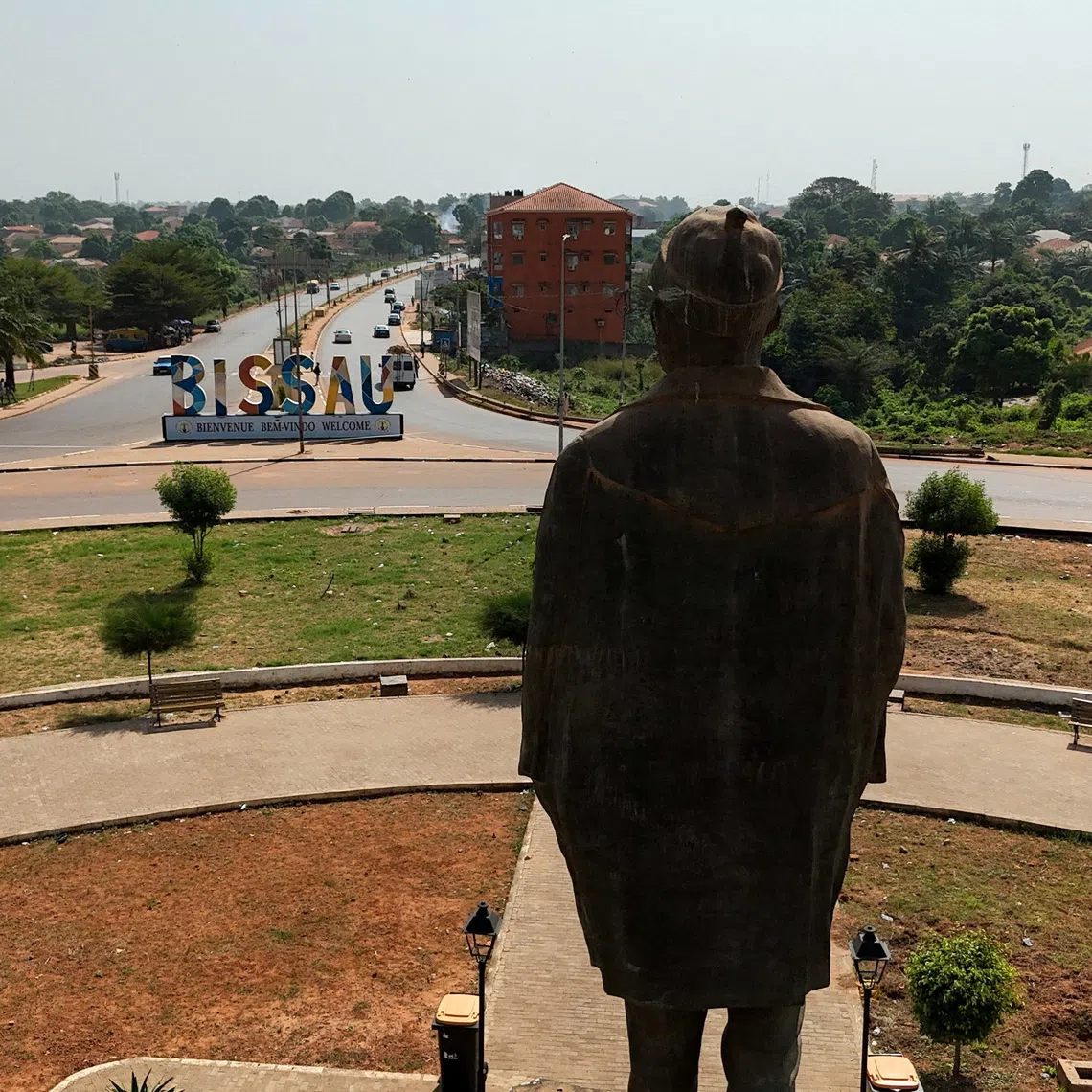 FILE PHOTO: A drone view shows a statue of Amilcar Lopes Cabral, an anti-colonial leader who led Guinea-Bissau's independence movement as head of the African Party for the Independence of Guinea and Cape Verde (PAIGC), in Bissau, Guinea-Bissau, November 24, 2025. REUTERS/Luc Gnago/File Photo