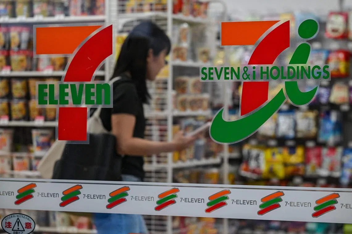 7-Eleven's founding Ito family and trading house Itochu Corp, has been unable to secure the financing required for their bid.