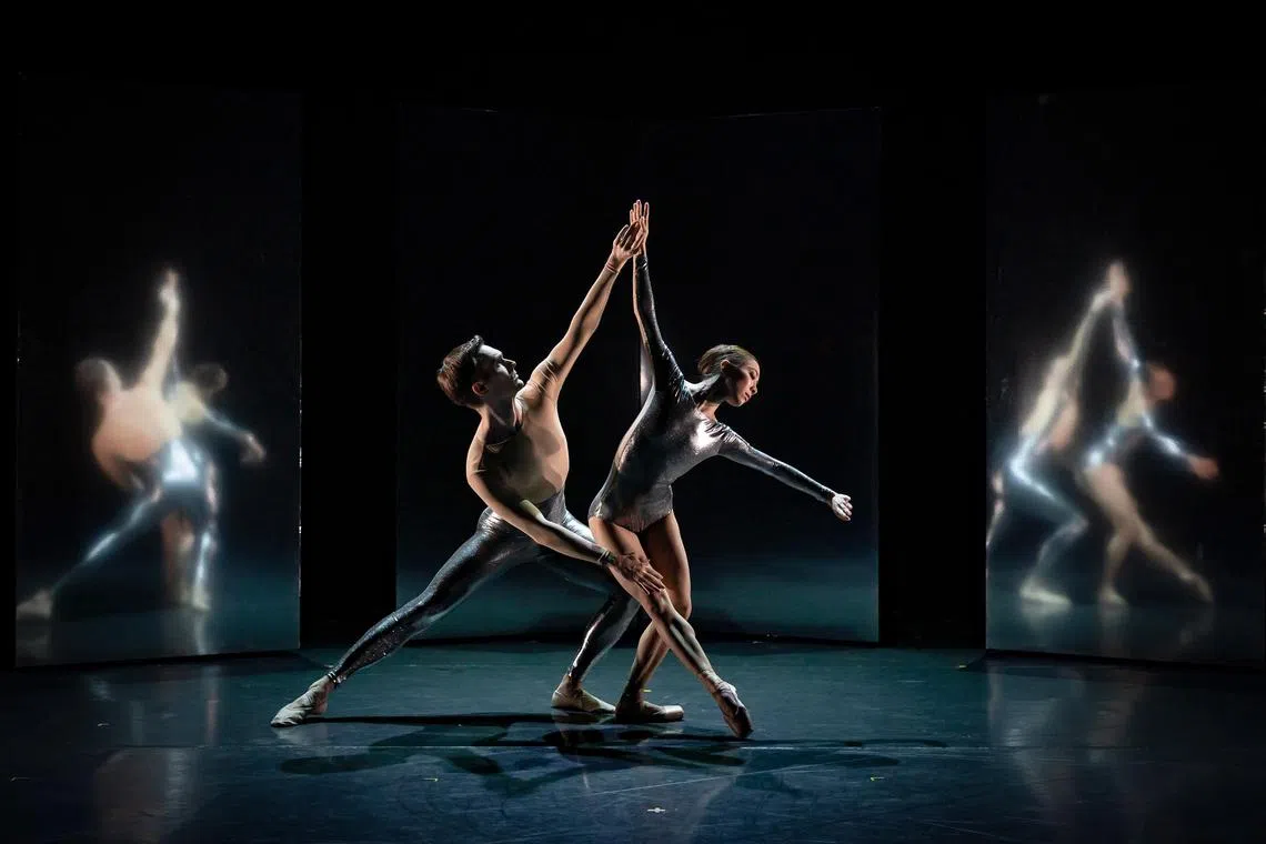 Reflections 1 is the first time Paul Knobloch has choreographed for Singapore Ballet. 



Credit and copyright Bernie Ng