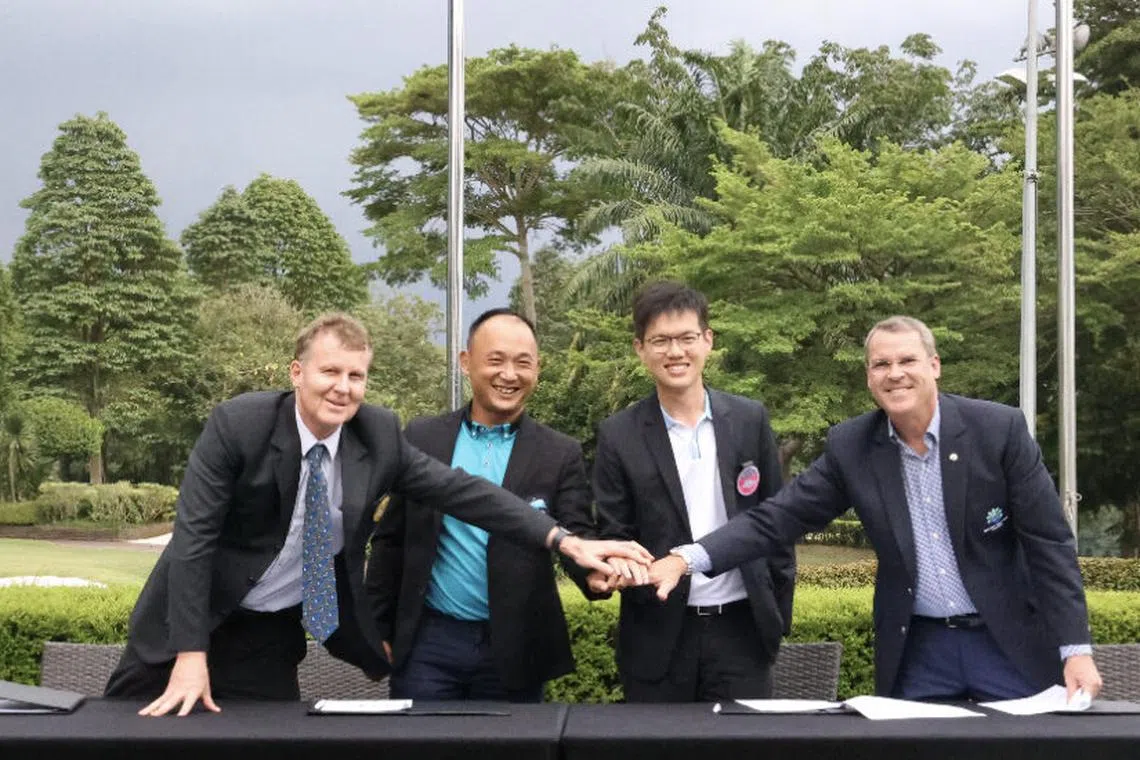 (from left) Ian Robert, director of golf at SICC; Ng Luo Yi, captain of Keppel Club; Joshua Ho, general manager of the Singapore Golf Association; and Andrew Johnston, general manager of Sentosa Golf Club signed a memorandum of understanding between the four organisations.