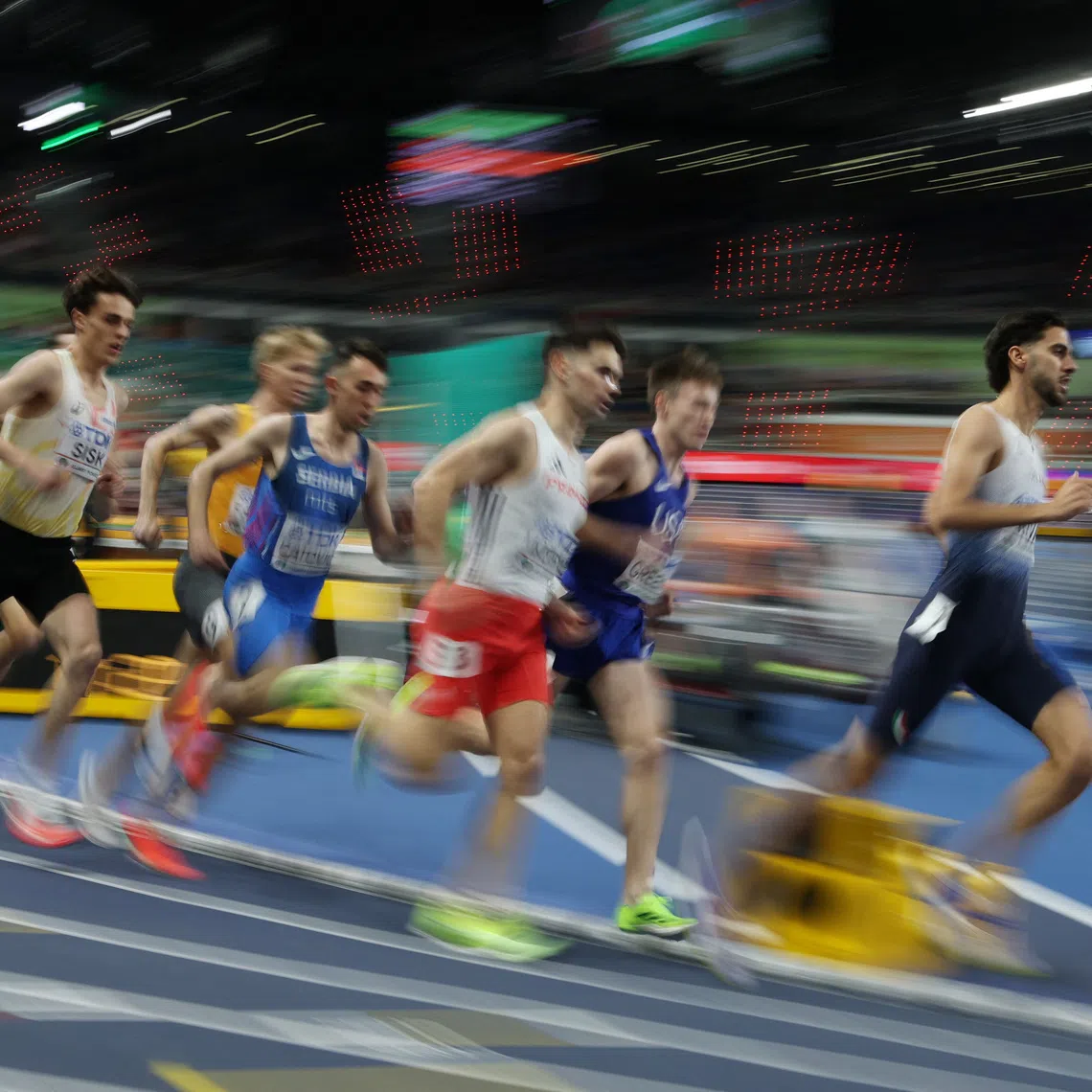 Athletics - World Indoor Championships - Kujawsko-Pomorska Arena, Torun, Poland - March 20, 2026 General view of the action during heat 1 of the Men's 1500m REUTERS/Kacper Pempel