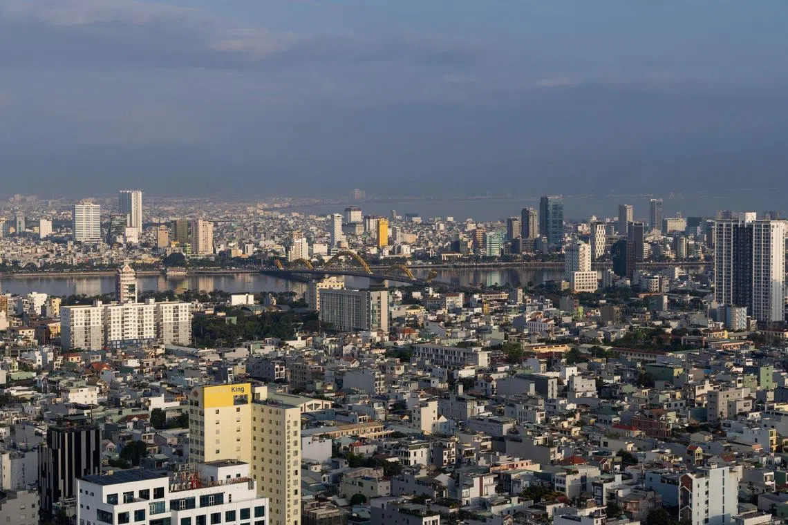 Data showed that 60,200 companies closed down in Vietnam in the first three months of this year.