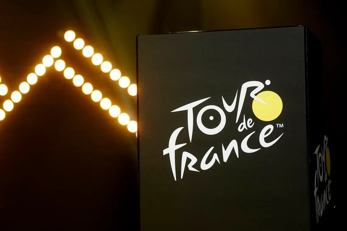 FILE PHOTO: Cycling - Tour de France - Stage 12 - Roanne to Belleville-En-Beaujolais - France - July 13, 2023 General view of the Tour de France logo in the Le Scarabee arena ahead of satge 12 REUTERS/Benoit Tessier/ File Photo