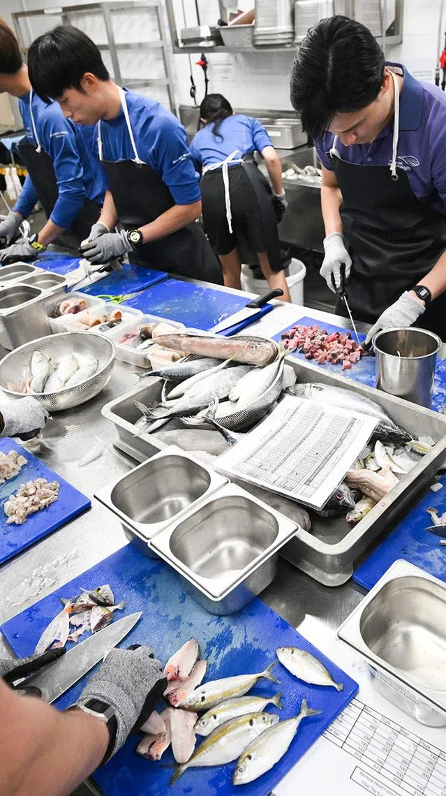 ST20260526-202651800543-Lim Yaohui-Ang Qing-aqocean/

Food preparation at kitchen of Singapore Oceanarium on May 26, 2026. 

Behind the scenes of Singapore Oceanarium’s Animal Care Centres and explore how one of Asia’s leading aquarium-based conservation institution is combining science, conservation, and community engagement, setting new global standards for how aquariums can breed and care for animals and protect our oceans.

(ST PHOTO: LIM YAOHUI)