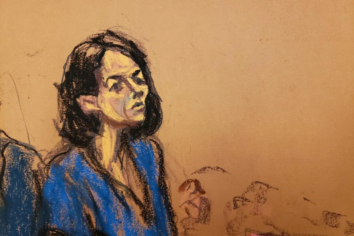 Jeffrey Epstein associate Ghislaine Maxwell stands at the podium to address Judge Alison Nathan during her sentencing in a courtroom sketch in New York City, U.S. June 28, 2022. Maxwell was convicted on December 29, 2021 on five of the six counts she faced for helping the late financier and convicted sex offender Jeffrey Epstein sexually abuse underage girls.   REUTERS/Jane Rosenberg/File Photo