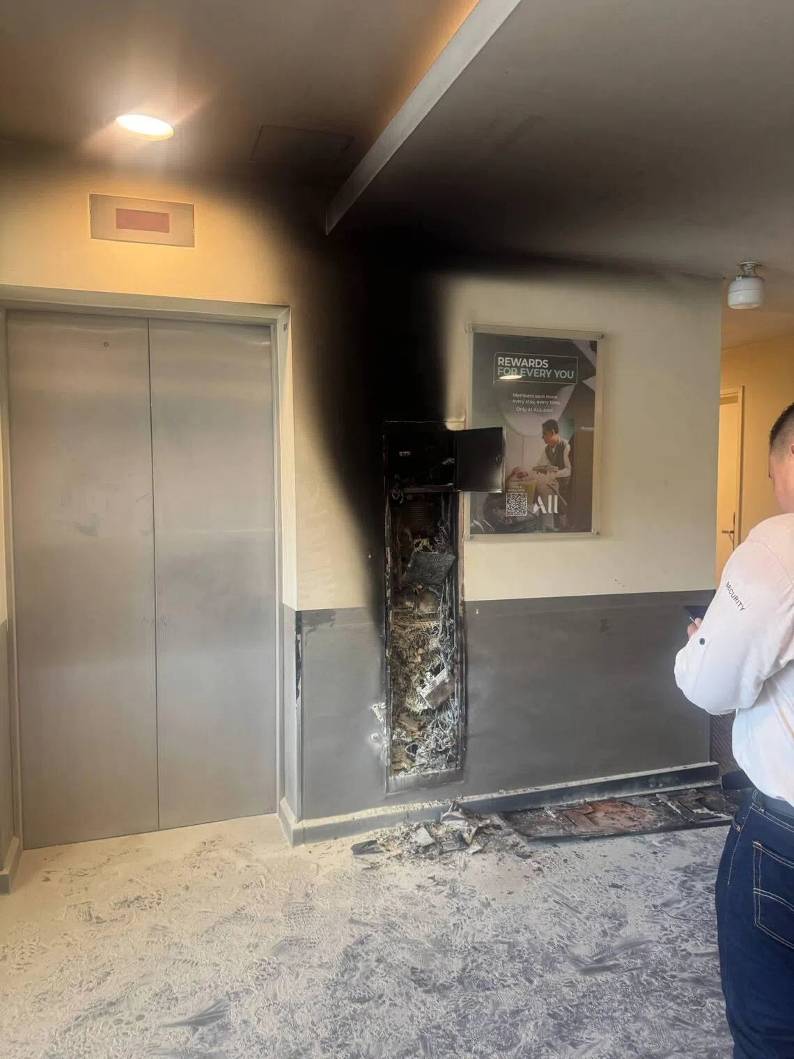 straitstimes.com - Wong Man Shun - Fire breaks out at hotel in Bencoolen; no injuries reported