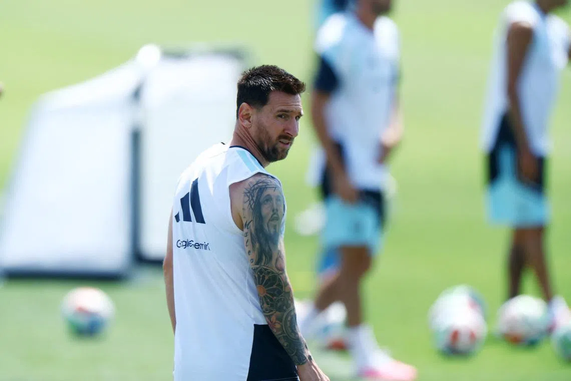 Soccer Football - FIFA World Cup 2026 - Argentina Training - Sporting KC Training Centre, Kansas City, Kansas, U.S. - June 19, 2026 Argentina's Lionel Messi during training REUTERS/Hannah Mckay