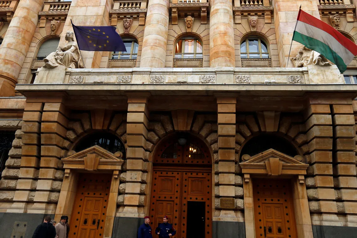 Hungary's central bank files police report over renovation of headquarters