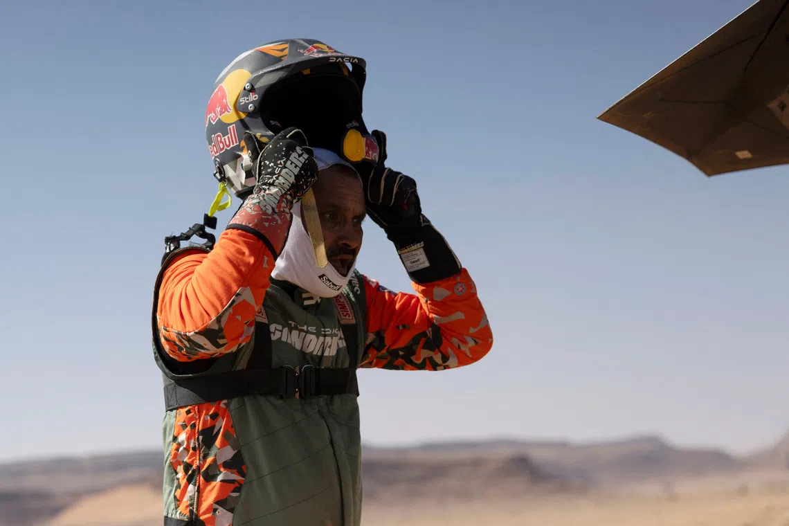 Rallying - Dakar Rally - Stage 4 - Al Henakiyah to Alula - Saudi Arabia - January 8, 2025 The Dacia Sandriders' Nasser Al-Attiyah during stage 4 REUTERS/Maxim Shemetov/File Photo