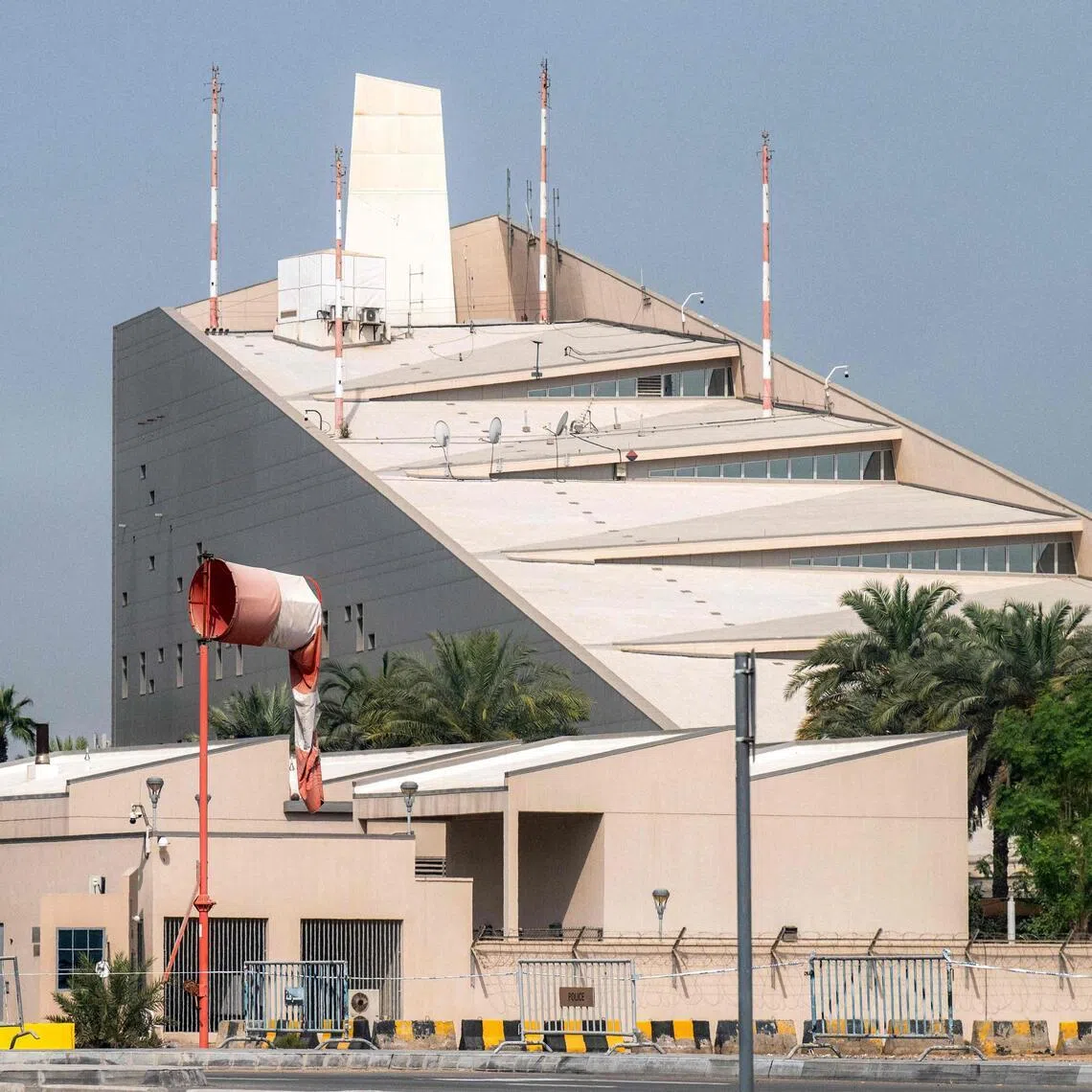 The senators said that they expect the State Department to keep them updated on threats facing US diplomats and ramp up work to evacuate them and their families.