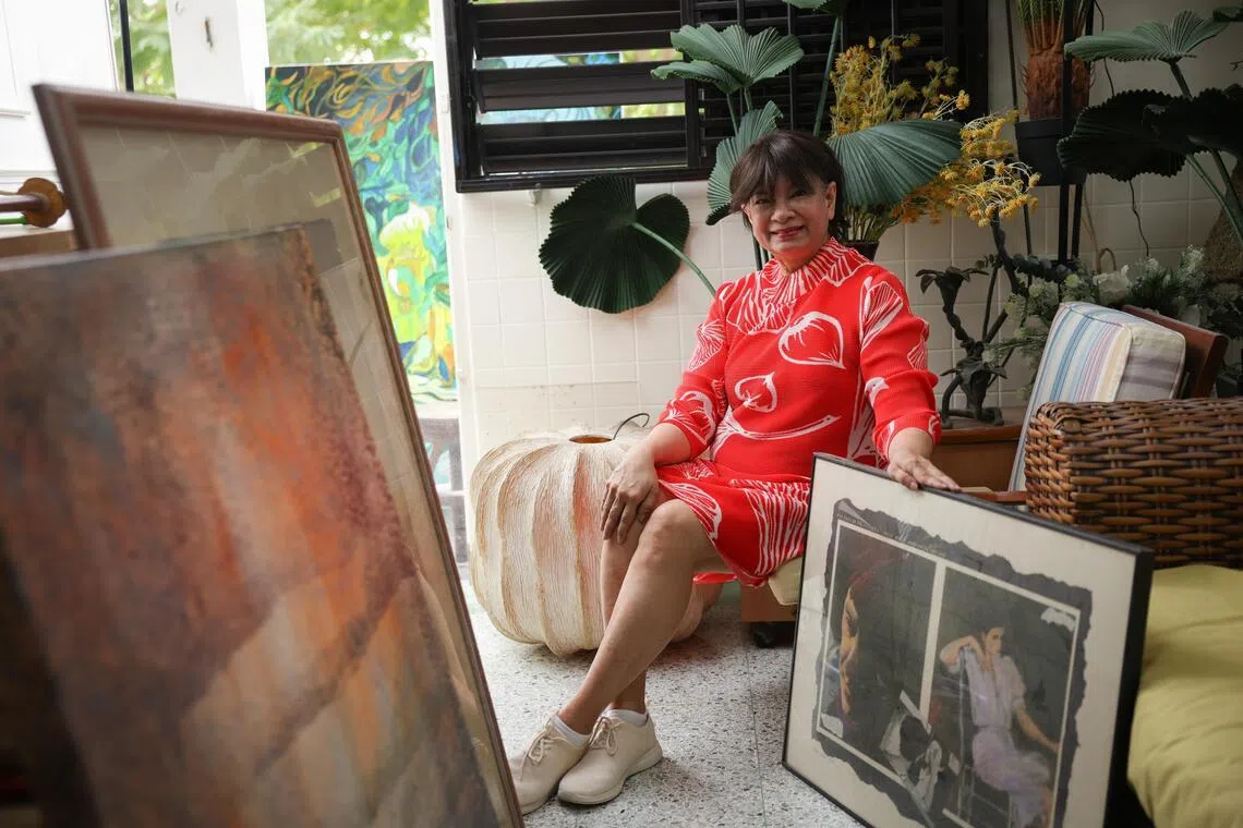 Karen Hoisington, artist and daughter of Vincent Hoisington.