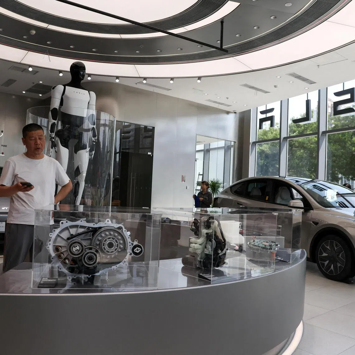 China is set to ban concealed or “hidden” door handles from 2027, becoming the first country to phase out a design popularised by Tesla and widely adopted by domestic EV makers.