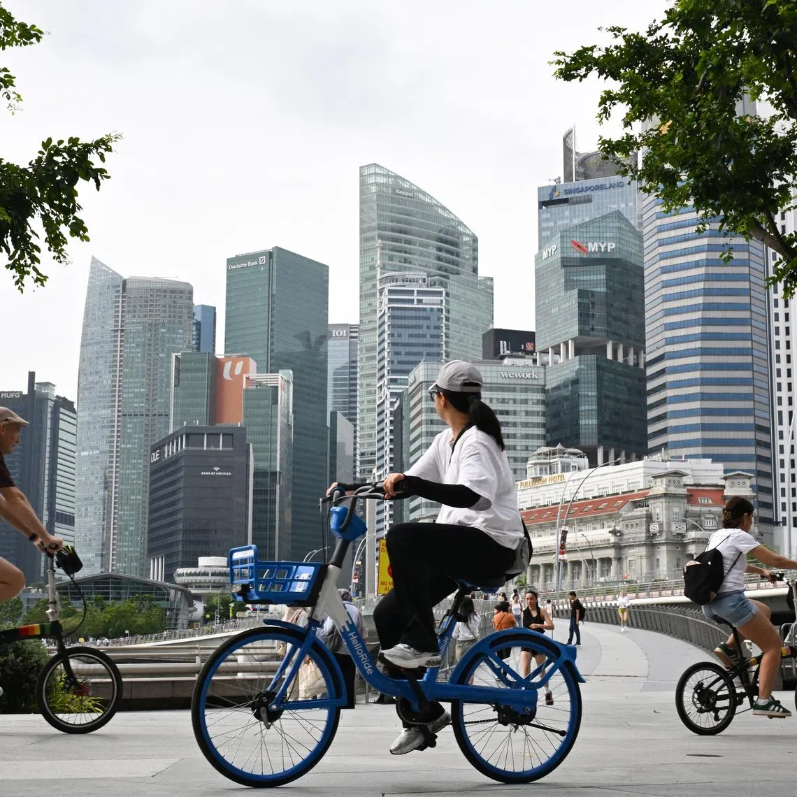 ST20251231-202542800910-Lim Yaohui-pixgeneric/

Cyclists and people near the Jubilee Bridge with the Central Business District (CBD) skyline on Dec 31, 2025. 

Road closures and enhanced security measures will be in place during the ONE Countdown 2026 on Dec 31 until the early hours of Jan 1, with the events expected to draw huge crowds.

Celebrations and fireworks displays islandwide include those at Marina Bay and The Kallang, which was formerly known as Singapore Sports Hub.

Police, auxiliary police and security officers will be deployed to manage crowds in the vicinity of Marina Bay and The Kallang, said the police on Dec 28.

To prevent overcrowding, the number of people entering certain areas will be regulated by the police and security personnel.

These include The Promontory, One Fullerton/Merlion Park, Esplanade Park, Esplanade Waterfront Promenade, Marina Bay Sands Waterfront Promenade and other areas within the vicinity of Marina Bay.

Can be used for stories on family, money, property, land, tourist, tourism, commercial, office, invest, budget, income, finance, financial, CBD, URA, population, and economy.

(ST PHOTO: LIM YAOHUI)