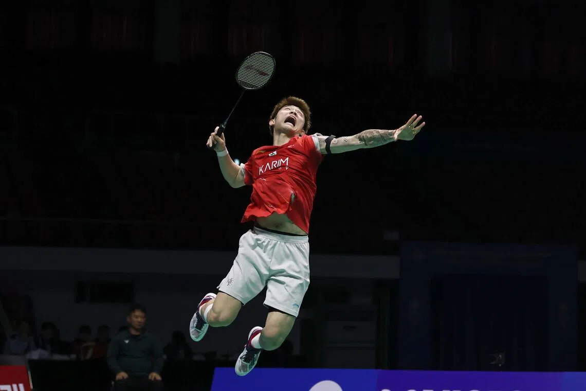Singapore's Jason Teh beats Japan's Yudai Okimoto 21-14, 21-15 to win the Korea Masters men's singles title.