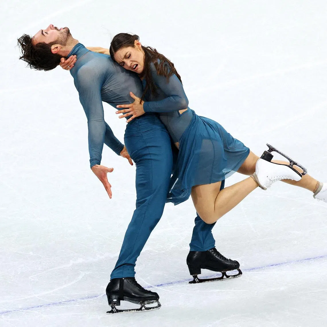 Laurence Fournier Beaudry and Guillaume Cizeron of France during training at the Milano Ice Skating Arena in Milan, February 5.  REUTERS/Piroschka Van De Wouw