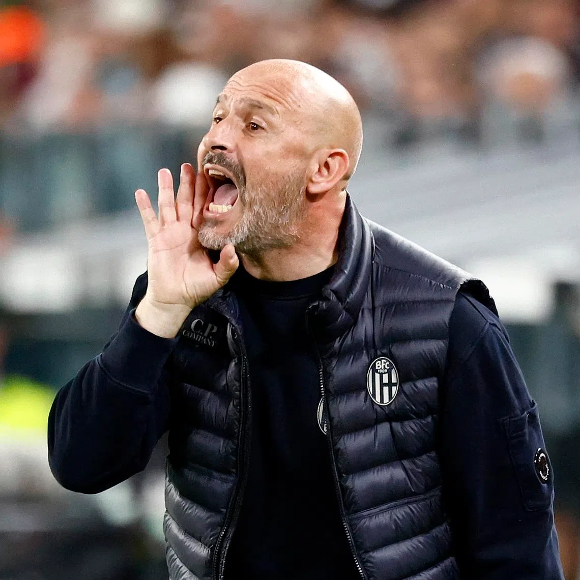 Soccer Football - Serie A - Juventus v Bologna - Allianz Stadium, Turin, Italy - April 19, 2026 Bologna coach Vincenzo Italiano reacts REUTERS/Alessandro Garofalo