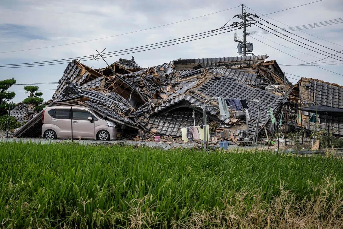 Japan drafts Kumamoto quake aid package, plans travel discounts