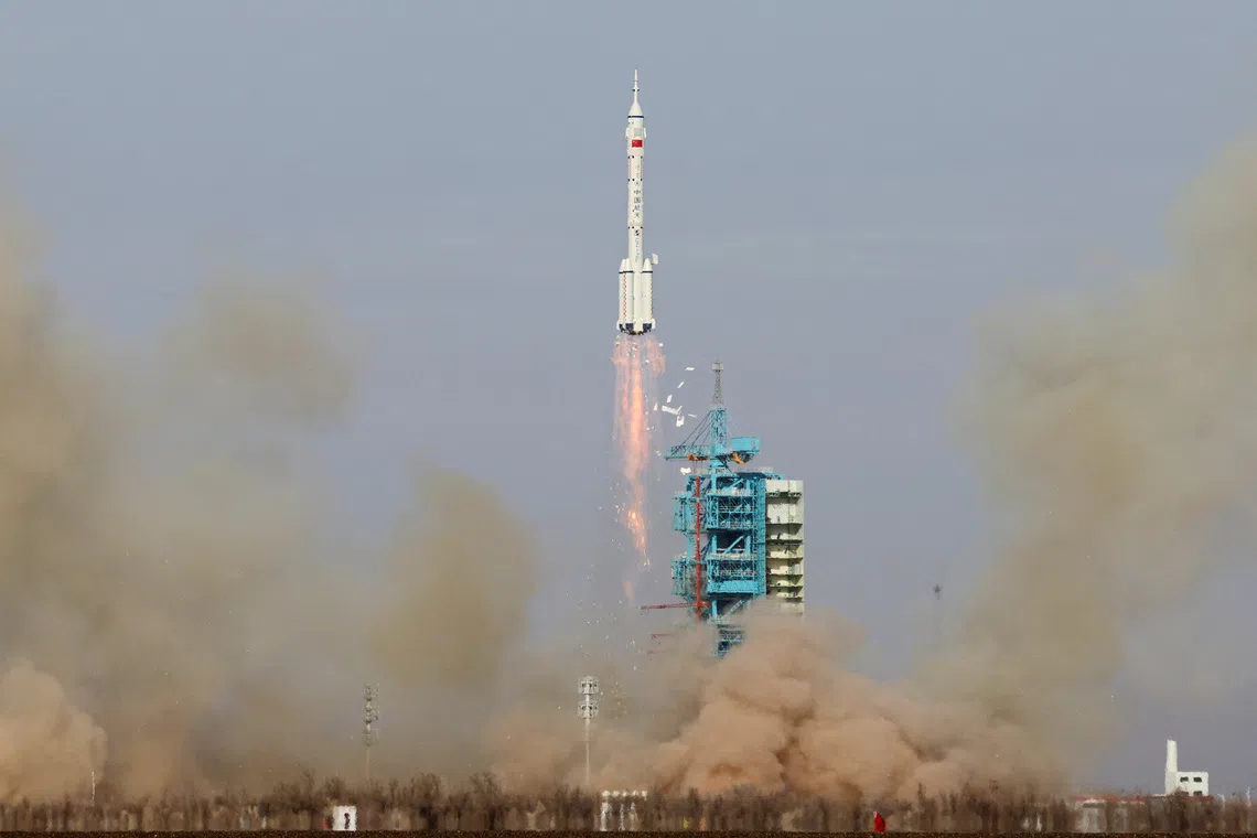 The unmanned Shenzhou-22 spacecraft lifted off atop a Long March-2F rocket from the Jiuquan Satellite Launch Centre in northwest China on Nov 25.