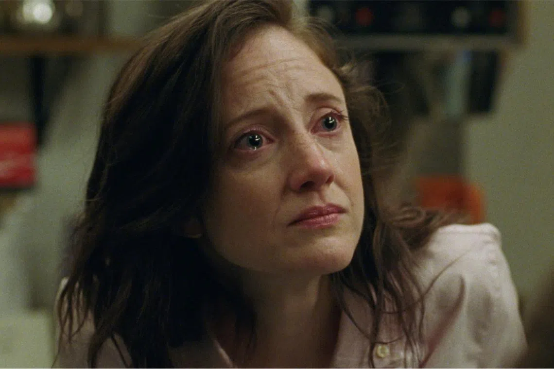 Andrea Riseborough in To Leslie. 