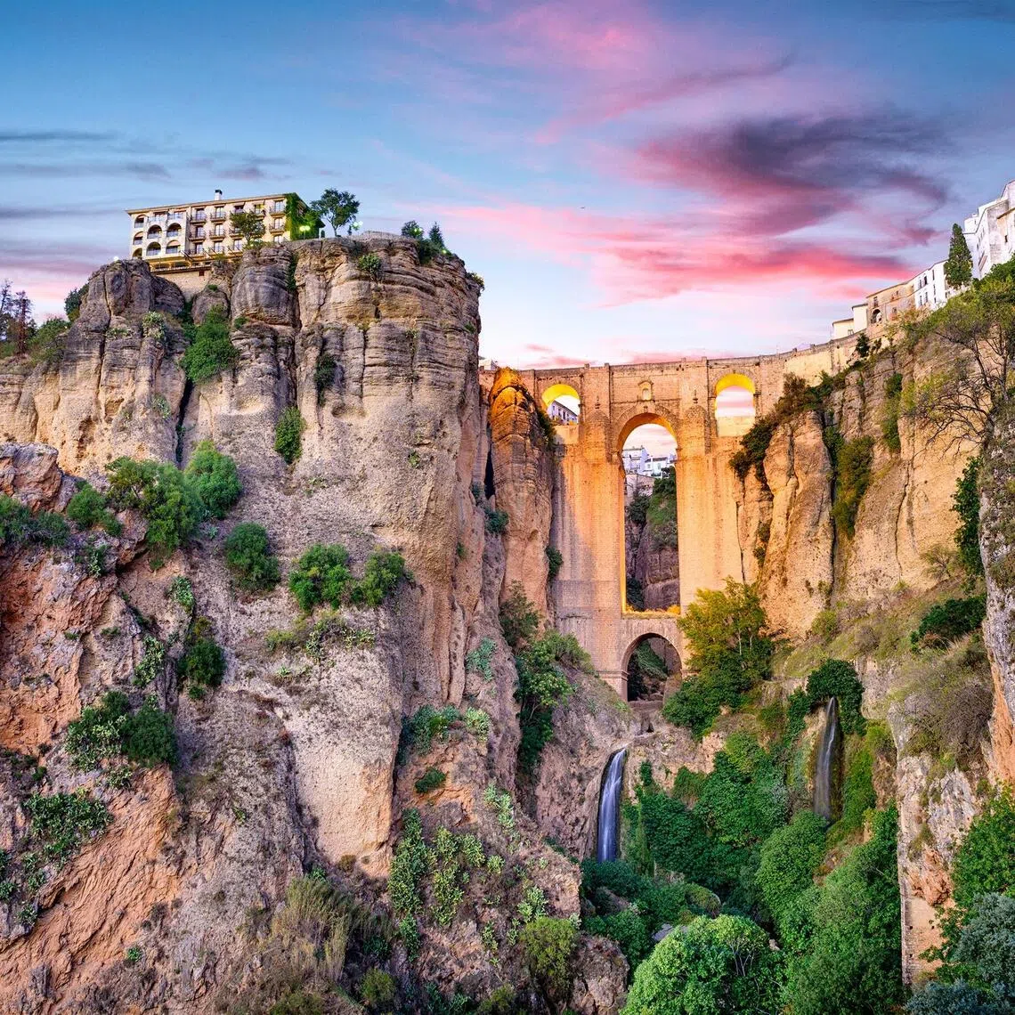 The picturesque town of Ronda is a perfect day trip from Malaga.