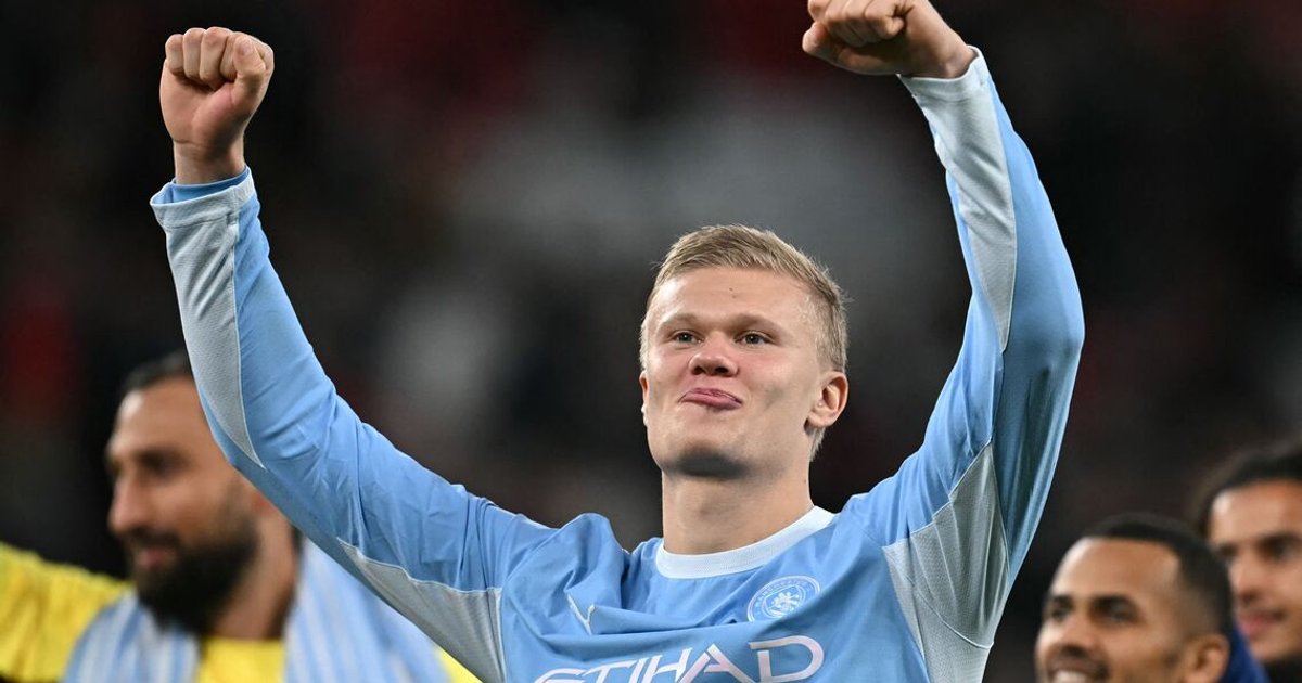 Manchester City silence hostile Anfield with 3-0 win over Liverpool