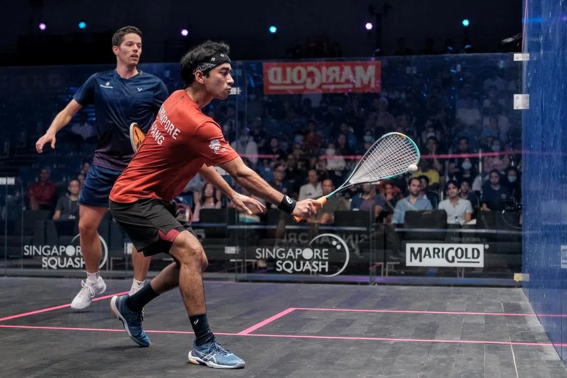 National player Samuel Kang in action during her first-round loss to German world No. 19 Raphael Kandra at the MARIGOLD Singapore Squash Open.