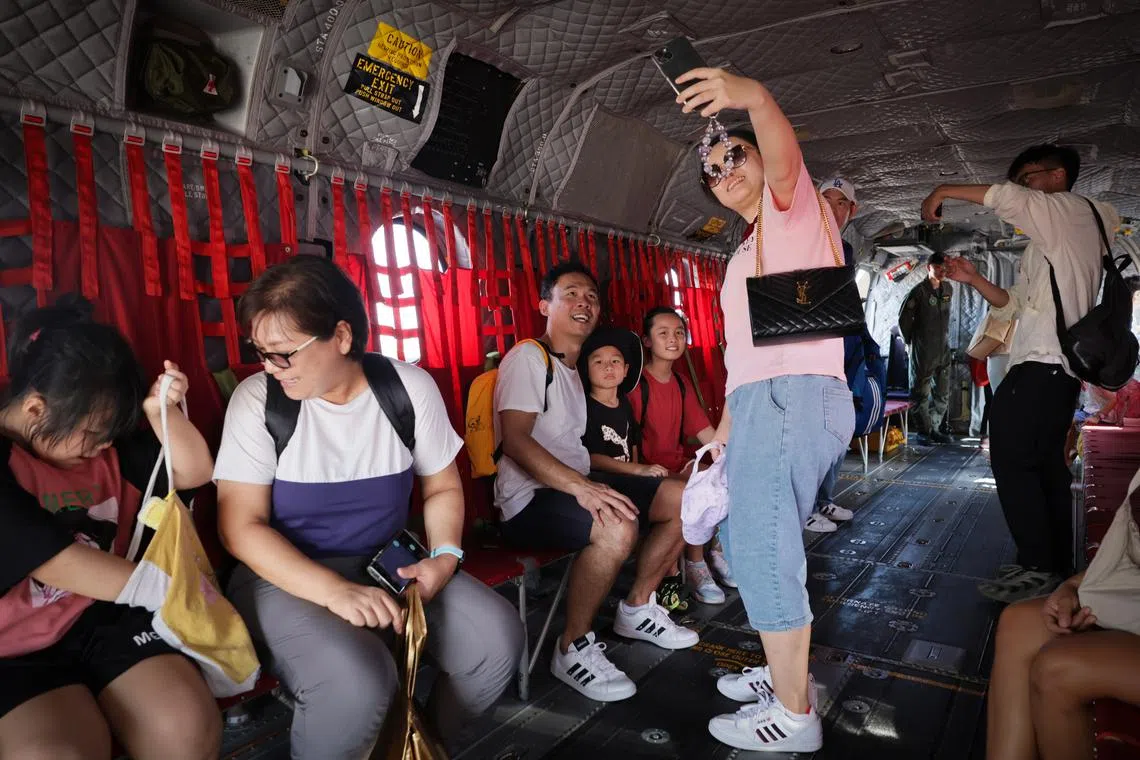 Among the nearly 30,000 visitors who turned up on Feb 24 were some who managed to get a close-up view of the Republic of Singapore Air Force (RSAF)'s CH-47F Chinook helicopter, which is making its first appearance at the Singapore Airshow.