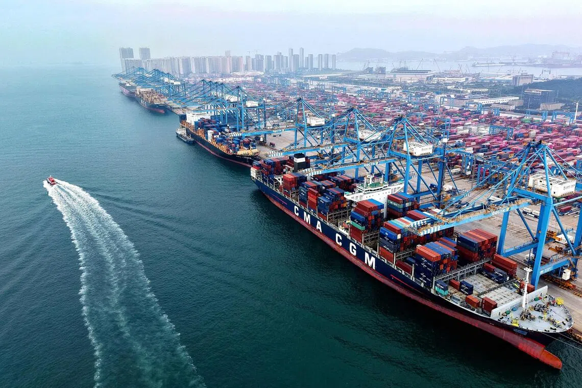 The Chinese fees on US vessels could hurt the US less than the US fees to be heaped on the legion of Chinese ships.