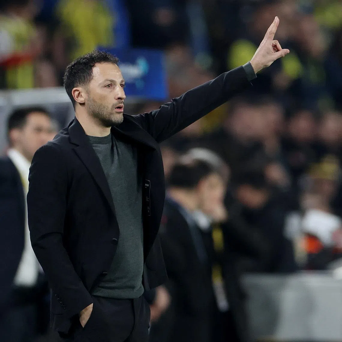 Soccer Football - Super Lig - Fenerbahce v Besiktas - Sukru Saracoglu Stadium, Istanbul, Turkey - April 5, 2026 Fenerbahce coach Domenico Tedesco reacts REUTERS/Murad Sezer
