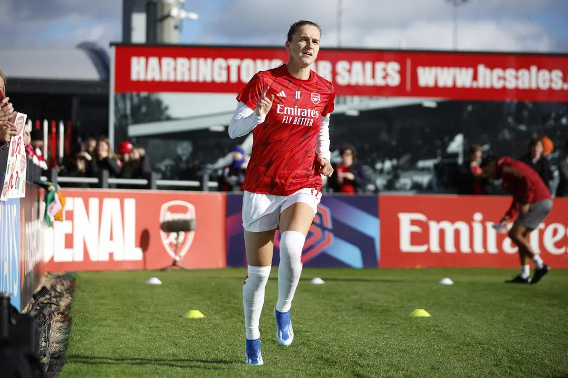 FILE PHOTO: Soccer Football - Women's Super League - Arsenal v Manchester City - Meadow Park, Borehamwood, Britain - November 5, 2023 Arsenal's Vivianne Miedema during the warm up before the match Action Images via Reuters/John Sibley